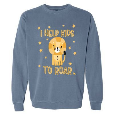 I Help To Rawr Gift Cute Slp Speech Therapist Gift Garment-Dyed Sweatshirt