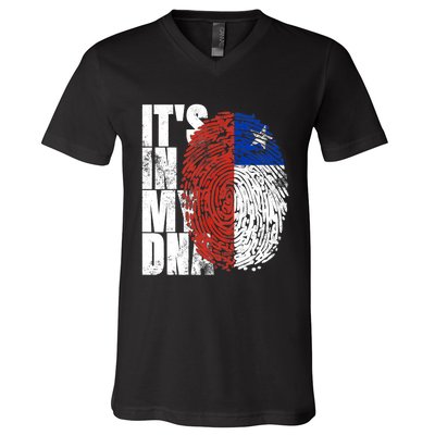 It's In My DNA Chilean Hispanic Gift Chileno Cool Chile Flag V-Neck T-Shirt