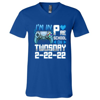 Im In PreSchool On Twosday Tuesday 22222 Video Games Meaningful Gift V-Neck T-Shirt