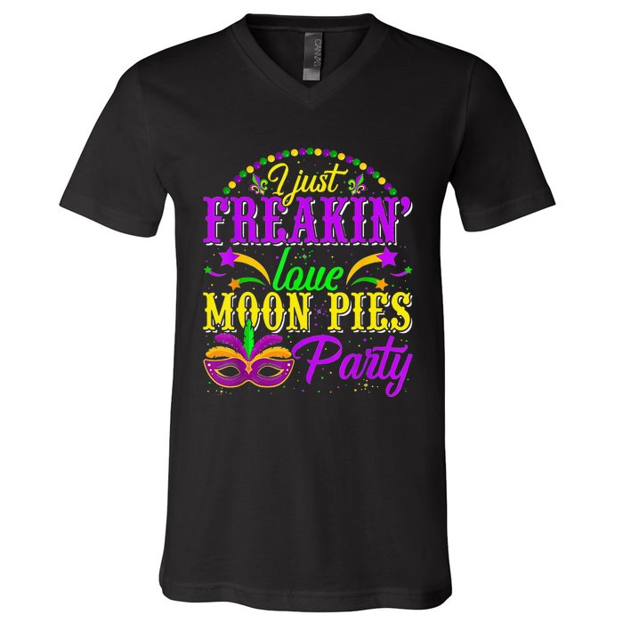 I Just Freakin Love Moon Pie funny Mardi Gras Party V-Neck T-Shirt