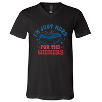 I'm Just Here For The Wieners 4th Of July V-Neck T-Shirt