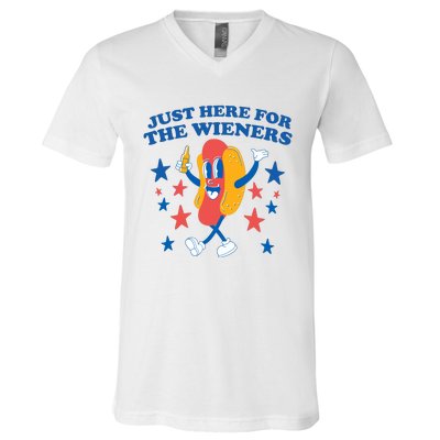 Im Just Here For The Wieners 4th Of July V-Neck T-Shirt