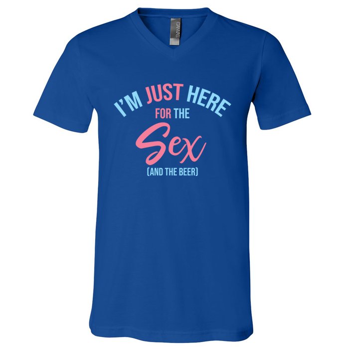 I'm Just Here For The Sex Gender Reveal Keeper Of The Gender Cool Gift V-Neck T-Shirt