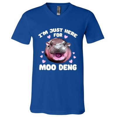 Im Just Here For Moo Deng Bouncy Souvenir Cute Baby Hippo Gift V-Neck T-Shirt