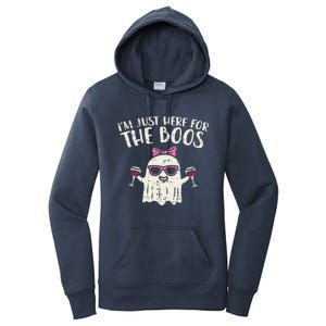 Im Just Here For The Boos Funny Halloween Costume For Funny Women's Pullover Hoodie