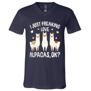 I Just Really Like Alpacas  Alpaca Llama V-Neck T-Shirt