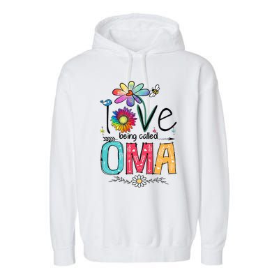 I Love Being Called Oma Daisy Flower Cute Mother's Day Garment-Dyed Fleece Hoodie