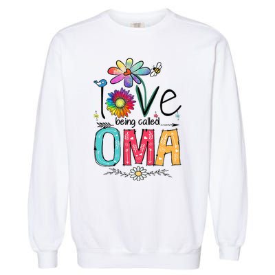 I Love Being Called Oma Daisy Flower Cute Mother's Day Garment-Dyed Sweatshirt