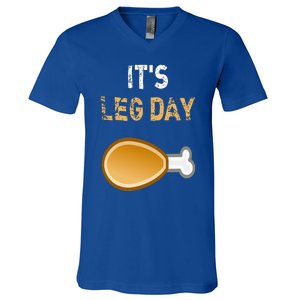 It's Leg Day Funny Workout Turkey Thanksgiving V-Neck T-Shirt