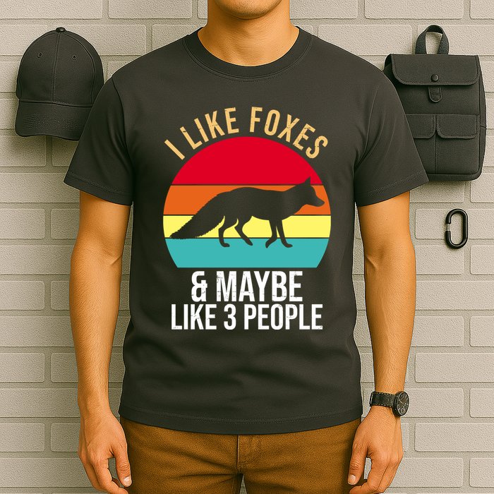 I Like Foxes And Maybe Like 3 People Funny T-Shirt