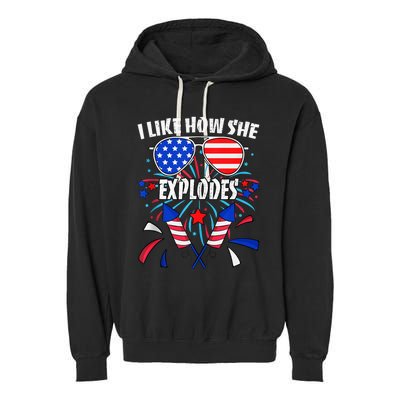  I Like How She Explodes 4th of July Matching Couples Garment-Dyed Fleece Hoodie