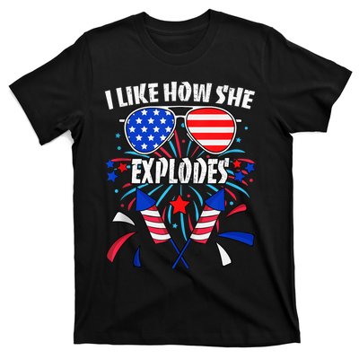  I Like How She Explodes 4th of July Matching Couples T-Shirt