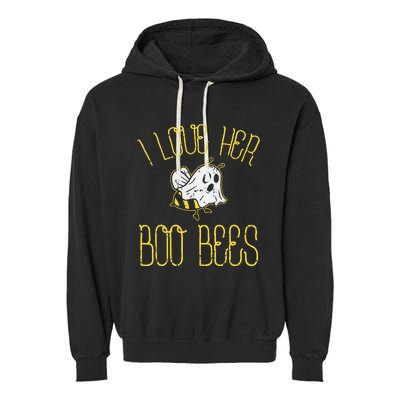 I Love Her Boo Bees Couples Halloween Costume Garment-Dyed Fleece Hoodie