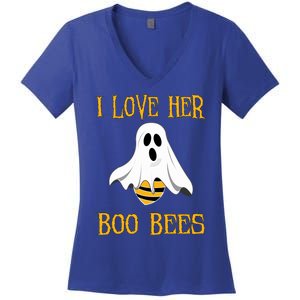 I Love Her Boo Bees Funny Couple Matching Halloween Costumer Gift Women's V-Neck T-Shirt