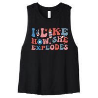 I Like How She Explodes Fireworks Funny 4th Of July Couple Women's Racerback Cropped Tank