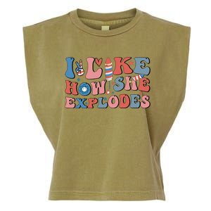 I Like How She Explodes Fireworks Funny 4th Of July Couple Garment-Dyed Women's Muscle Tee