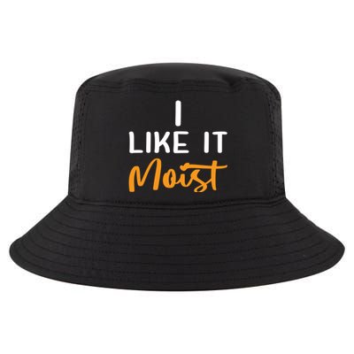 I Like It Moist Roasted Turkey Funny Thanksgiving Leg Day Great Gift Cool Comfort Performance Bucket Hat