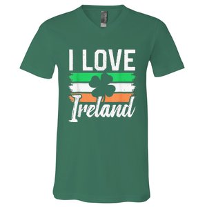 I Love Ireland Gaelic Irish Leprechaun St Patricks Day V-Neck T-Shirt