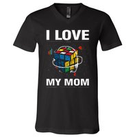 I Love It When My Mom Lets Me Solve Cubes Speedcubing V-Neck T-Shirt