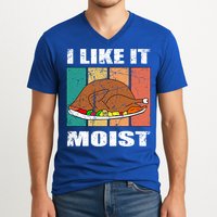 I Like It Moist Throwback Thanksgiving Dinner Family Gift V-Neck T-Shirt