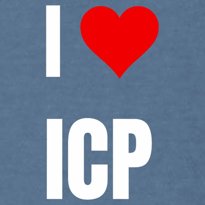 I Love Icp . Crypto Saying For The Blockchain And Token Nerd Garment-Dyed Sweatshirt