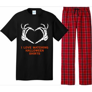 I Love Matching Funny Halloween Couples Skeleton Hand Heart Gift Pajama Set