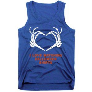 I Love Matching Funny Halloween Couples Skeleton Hand Heart Gift Tank Top