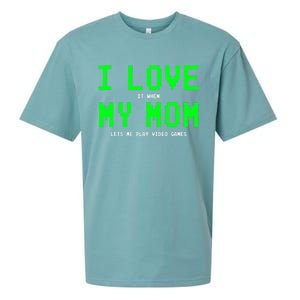 I Love My Mom Gamer Funny Gift For Teen Video Games Gift Sueded Cloud Jersey T-Shirt