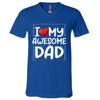 I Love My Awesome Dad Heart Valentines Day Matching Couple Gift V-Neck T-Shirt