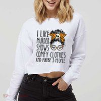 I Like Murder Shows Comfy Clothes 3 People Messy Bun Cropped Pullover Crew