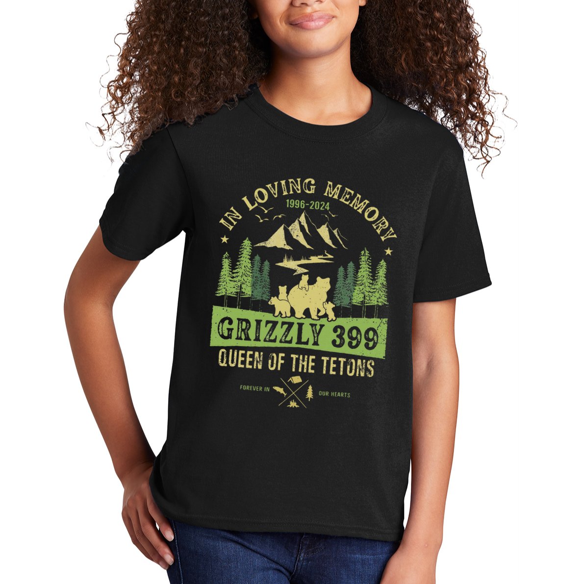 In Loving Memory Grizzly 399 Queen Of Tetons National Park Kids T-Shirt