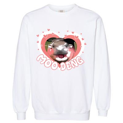 I Love Moo Deng Baby Hippo Moo Deng I Heart Moo Deng Garment-Dyed Sweatshirt