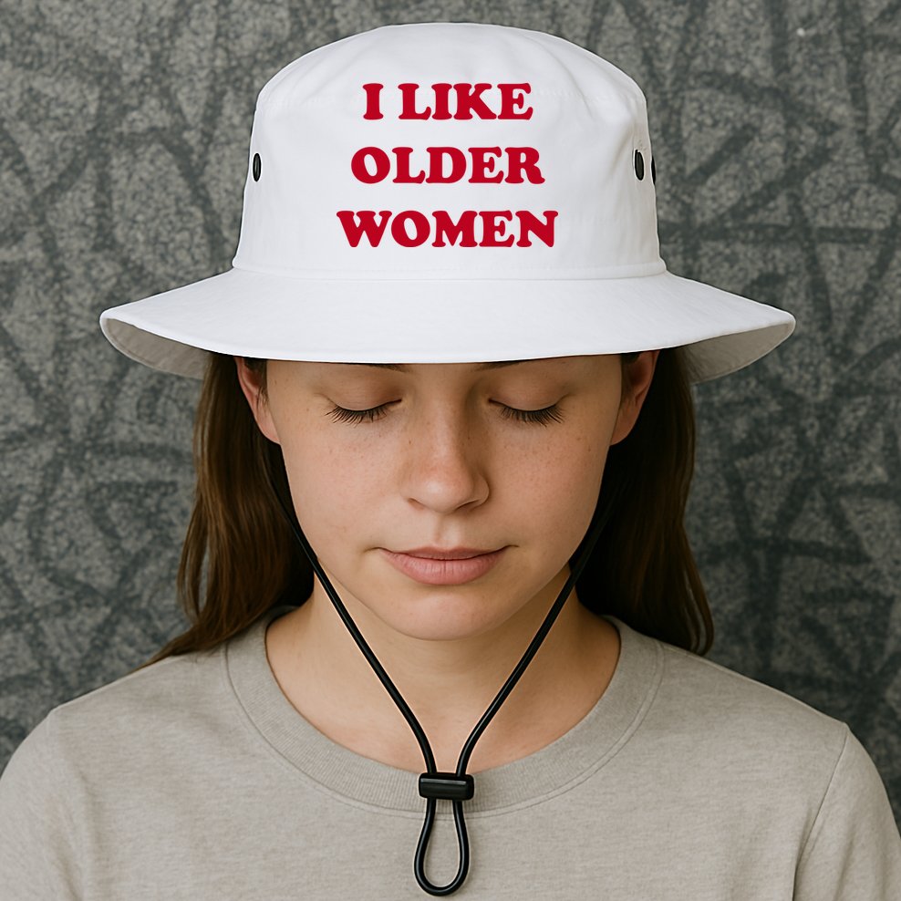 I Like Older Women Bucket Hat