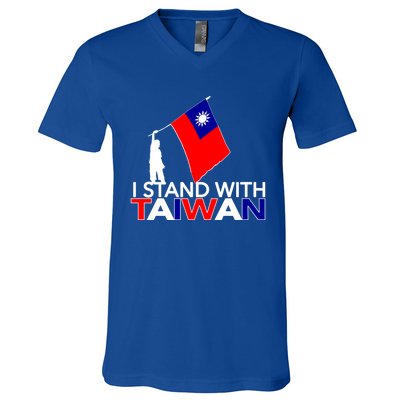 I Love Taiwan Flag Taiwanese Pride I Stand With Taiwan China Gift V-Neck T-Shirt