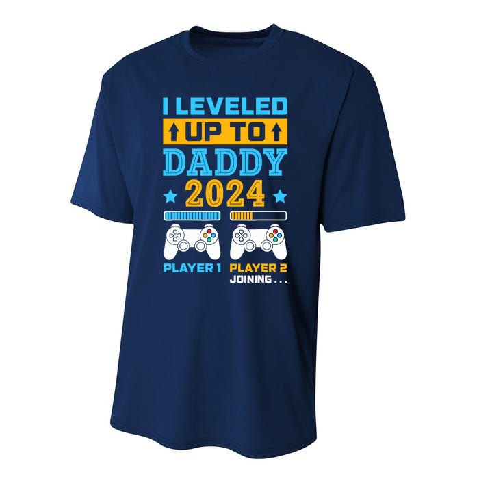 I Leveled Up To Daddy Est 2024 Soon To Be Dad Birthday Gamer Performance Sprint T-Shirt