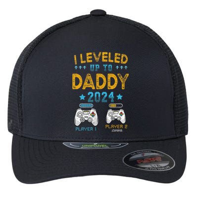 I Leveled Up To Daddy 2024 Funny Soon To Be Dad 2024 Flexfit Unipanel Trucker Cap