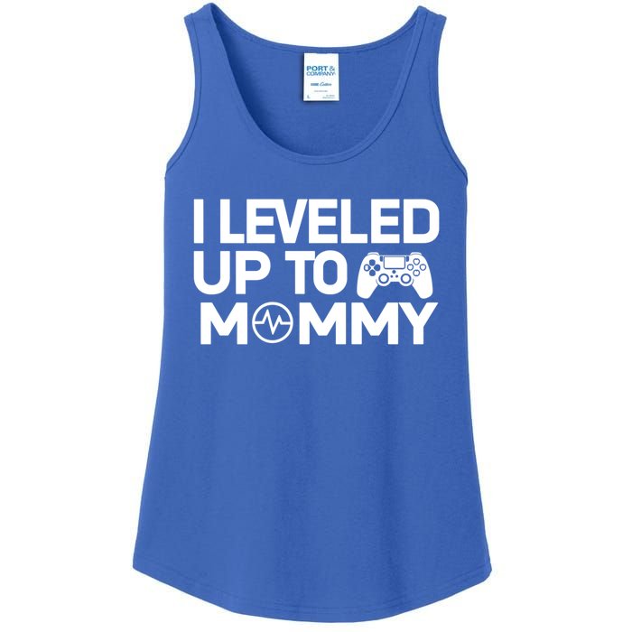 I Leveled Up To Mommy Gamer Heartbeat Soon To Be Mom Gift Ladies Essential Tank