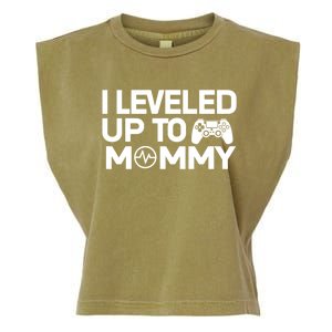 I Leveled Up To Mommy Gamer Heartbeat Soon To Be Mom Gift Garment-Dyed Women's Muscle Tee