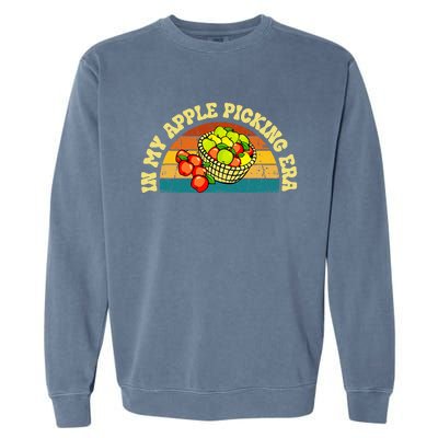 In My Apple Picking Era Apples Harvest Orchard Family Trip Garment-Dyed Sweatshirt