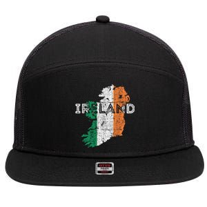 Irish Map And Flag Souvenir Gift Distressed Ireland Cool Gift 7 Panel Mesh Trucker Snapback Hat