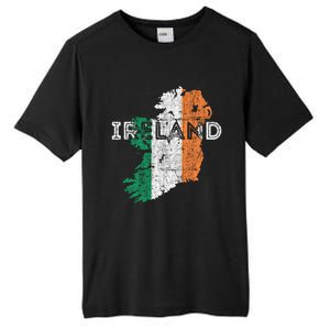 Irish Map And Flag Souvenir Gift Distressed Ireland Cool Gift Tall Fusion ChromaSoft Performance T-Shirt