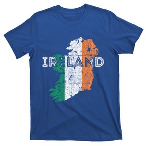 Irish Map And Flag Souvenir Gift Distressed Ireland Cool Gift T-Shirt