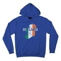 Irish Map And Flag Souvenir Gift Distressed Ireland Cool Gift Tall Hoodie