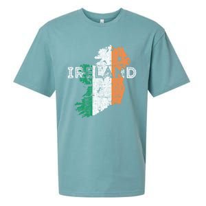 Irish Map And Flag Souvenir Gift Distressed Ireland Cool Gift Sueded Cloud Jersey T-Shirt