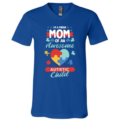 I M A Proud Mom Of An Awesome Autism Awareness Great Gift V-Neck T-Shirt