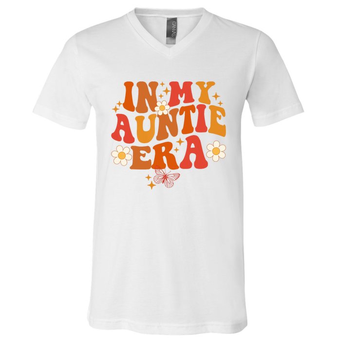 In My Auntie Era Baby Announcement Cute For Cool Auntie Club V-Neck T-Shirt