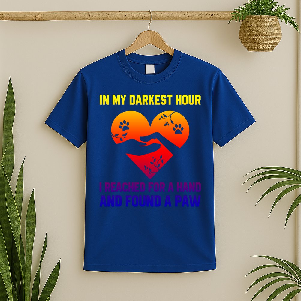 In My Darkest Hour I Reached For A Hand Found A Paw Xmas Gift T-Shirt