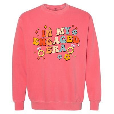 In My Engaged Era Groovy Bride Bachelorette Party Garment-Dyed Sweatshirt