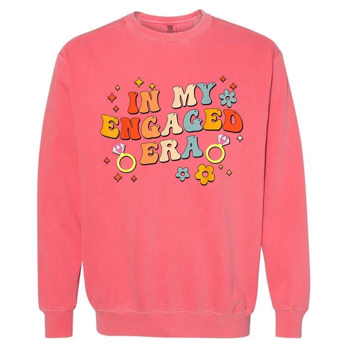 In My Engaged Era Groovy Bride Bachelorette Party Garment-Dyed Sweatshirt