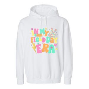 In My Field Day Era Groovy Field Day Meaningful Gift For Teacher Gift Garment-Dyed Fleece Hoodie